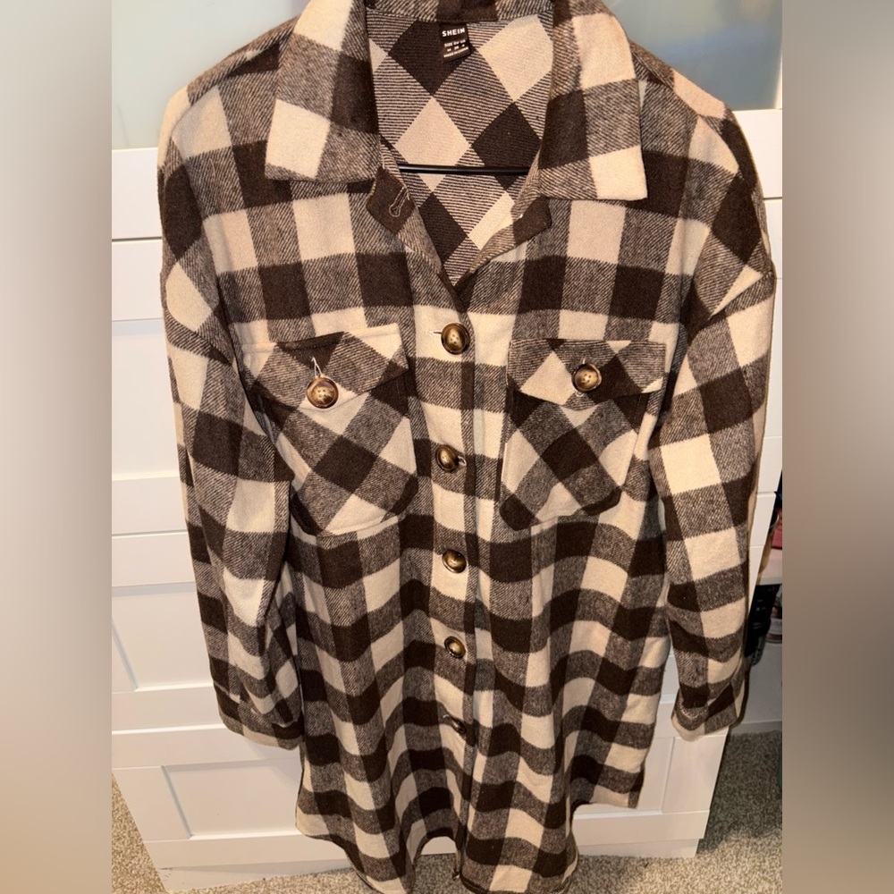 SHEIN plaid flannel Button-Up top